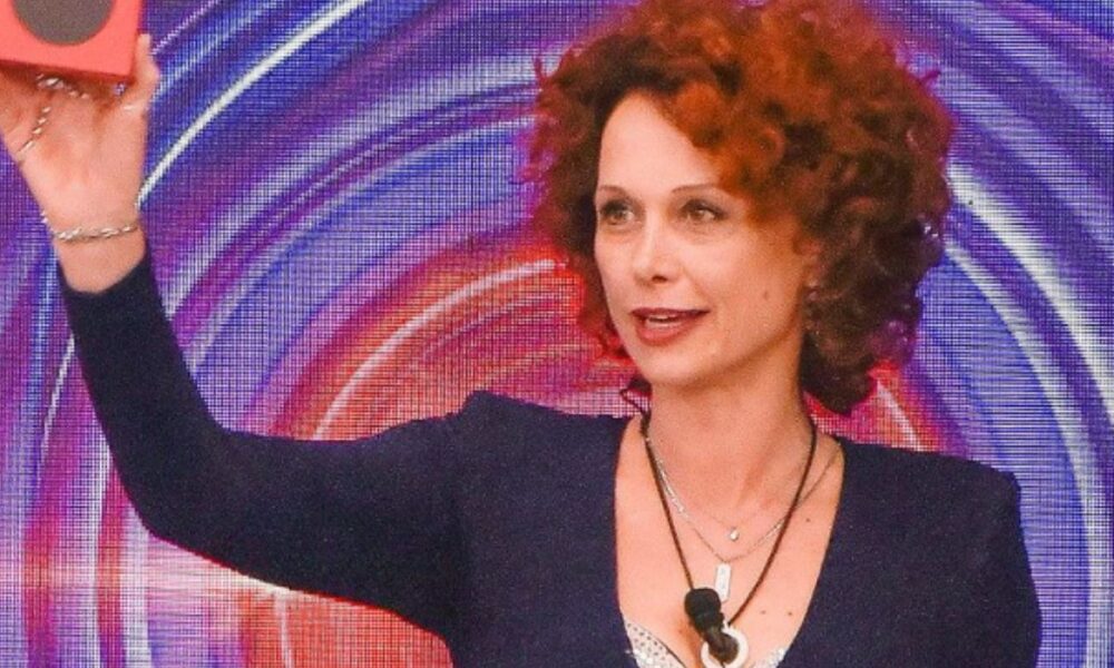 Beatrice Luzzi dice addio al GF? “Io mollo”