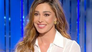 Belén si fa “una sonora risata” sulle parole di Stefano De Martino a Che tempo che fa