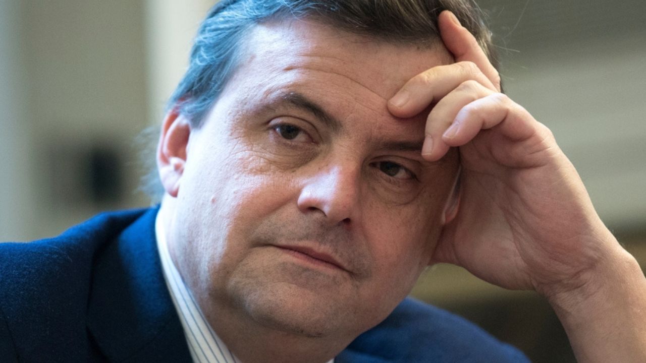 carlo calenda operato