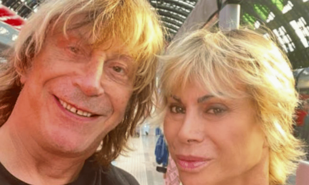 Carmen Russo ed Enzo Paolo Turchi in crisi