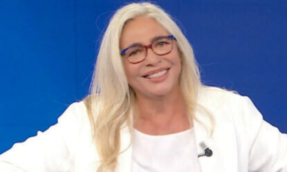 Mara Venier: a Domenica In domani ci sarà anche Renato Zero