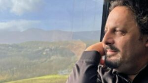 Enrico Brignano: “Stimo chi lotta per lo stipendio”