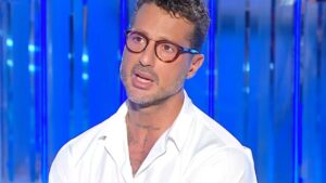 L’ultima rivelazione di Fabrizio Corona: il presunto accordo con i Ferragnez