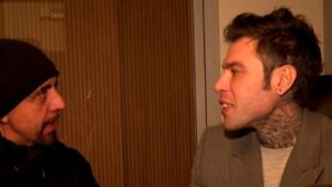 Fedez lasciato solo dai colleghi di X Factor su Morgan: “Dovevo stare zitto anche io”