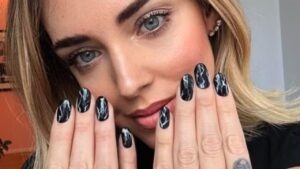 Chiara Ferragni, non funzionano nemmeno i gioielli: “Non rinnoveremo”