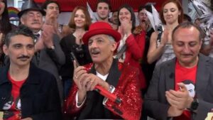 Fiorello è boom di ironia a Viva Rai 2!: “Chiara Ferragni leader dell’opposizione”