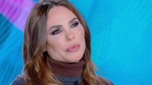 Ilary Blasi ospite a Verissimo: “Ho cercato in tutti i modi di salvare il mio matrimonio”