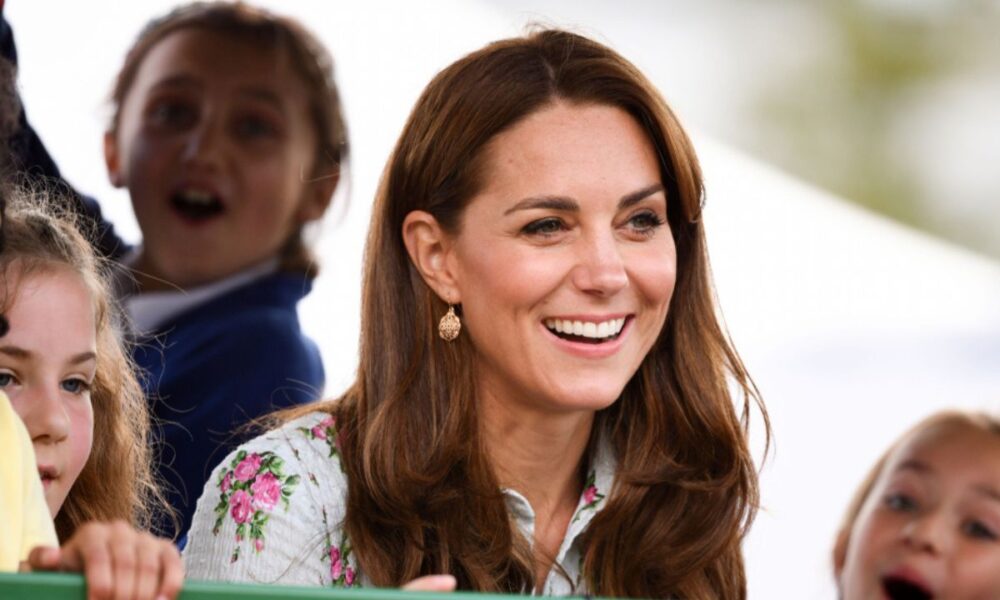 Kate Middleton, la foto di Natale a 2 anni: “I primi anni di vita sono decisivi”