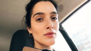 Levante protagonista di un ritratto: “Un lavoro di circa 70 ore”