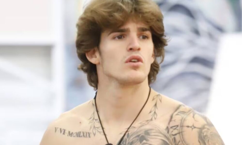 GF, Paolo Masella rivela cosa dicono gli autori in confessionale: “Ti danno dritte…”