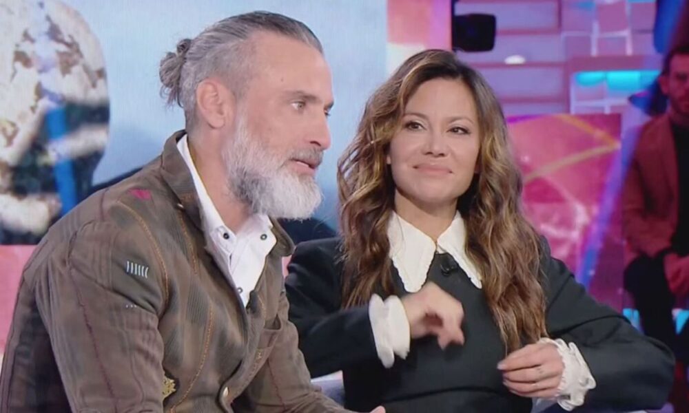 Raz Degan presenta la sua fidanzata a Verissimo: “Lei mi rende un uomo migliore”