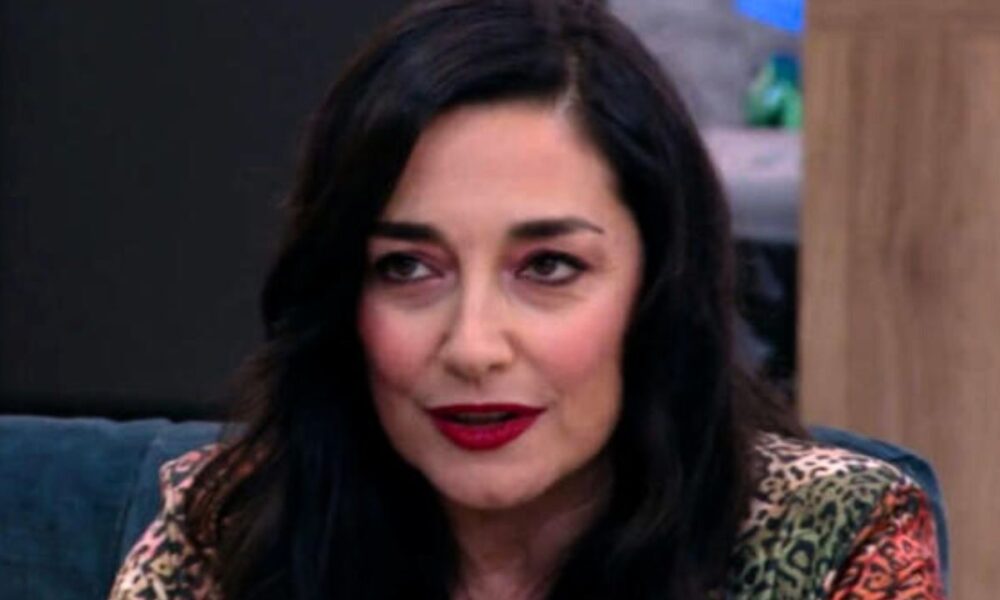 Sara Ricci e la lite con la costumista dietro le quinte del GF: “Ho una carriera alle spalle”