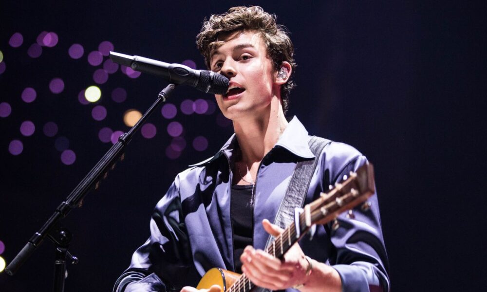 Shawn Mendes ha ritrovato l’amore? “Sta con Charlie, convivono”
