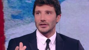 Stefano De Martino risponde a Belen: “Non parlo perché le voglio bene”