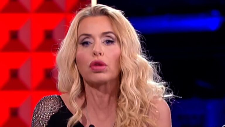 valeria marini video social