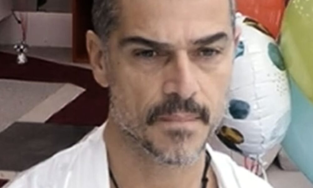 #FuoriVarrese: sui social tutti contro Massimiliano, il gesto mimato al GF