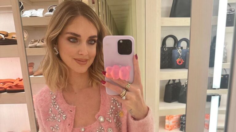 chiara ferragni striscia