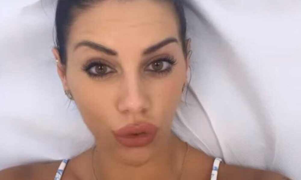Antonella Fiordelisi, nessun flirt con De Martino: “Gossip beceri, ci penseranno gli avvocati”