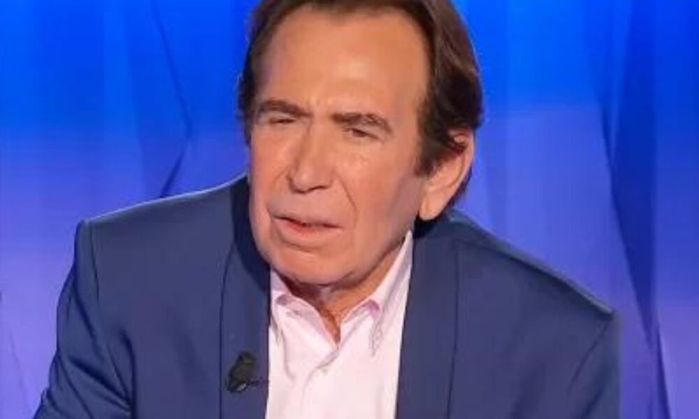 Giucas Casella: “Attiro anche gli uomini, ogni tanto l’interesse era reciproco”