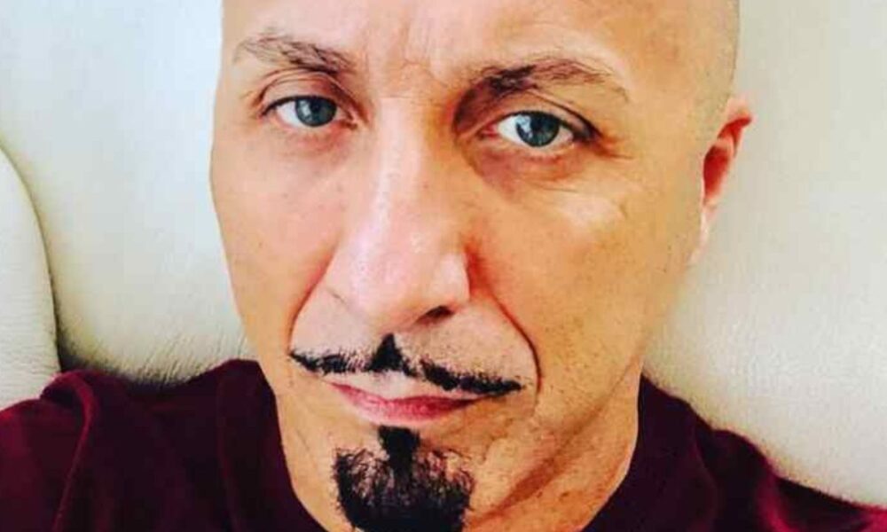 Amici contro Jurman: “Cerca visibilità infangando”, il musicista prende la parola