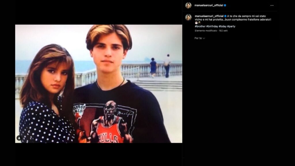 Manuela Arcuri oggi: età, altezza, biografia, figli,ex, marito, dove vive, Instagram dell'attrice 42 Manuela Arcuri oggi