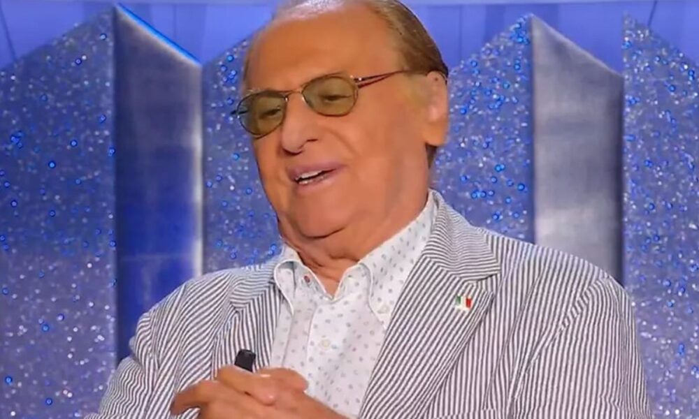 Renzo Arbore approda stasera su Rai 2 con Appresso alla musica