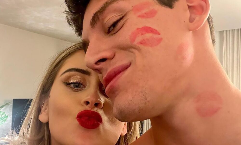 Valentina Ferragni sulla maternità: “Chissà se anche io tra un po’ proverò quest’emozione”