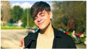 Roberto Colletti professore a 21 anni: «Capisco meglio gli studenti e sono fortissimo sui social»