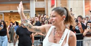 Alessandra Amoroso in Lacrime al Firmacopie