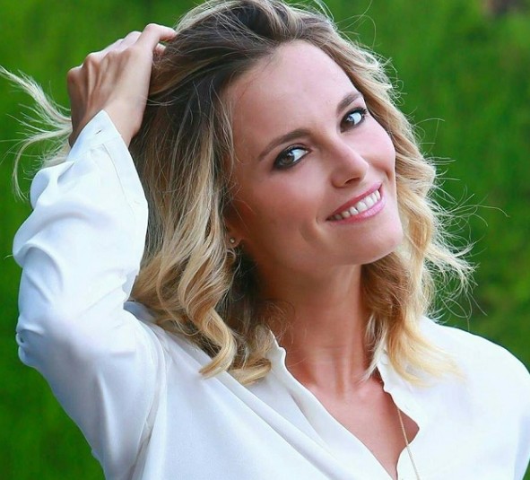 Palinsesti Rai 2025-2026: Francesca Fialdini confermata alla domenica, Nunzia De Girolamo promossa al sabato pomeriggio 44 francesca fia