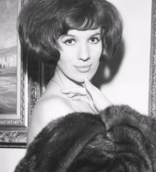 iva zanicchi giovane