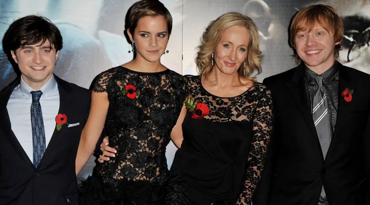 J.K. Rowling: Età, Altezza, Carriera e Vita Privata dell'Autrice di Harry Potter 42 harry potter