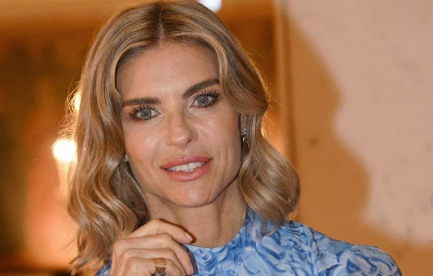 martina colombari