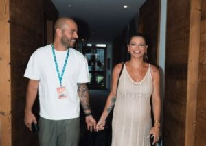 Alessandra Amoroso si Sposa: La Proposta di Matrimonio Dopo il Concerto a Lecce