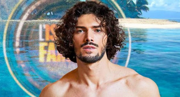 Corinne Clery contro il Figlio Alexandre: "Ha Venduto la Mia Casa, Mi Sento una Madre Ferita" 43 alexander wayaffe