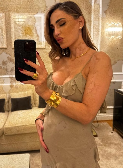 anna tatangelo incinta