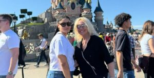 Antonella Clerici, il Ritorno a Casa dopo la Vacanza “Madre-Figlia”