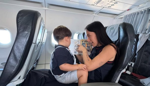 Aurora Ramazzotti spiega perché non mostra il volto del figlio Cesare: "I social sono pericolosi" 42 aurora ramazzotti cesare