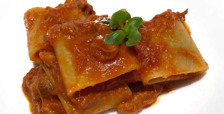 paccheri al ragu di antonino