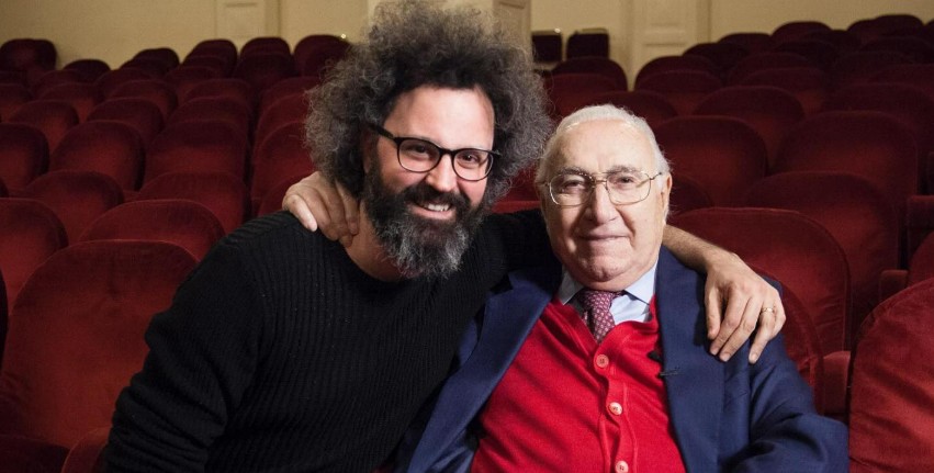 Addio a Pippo Baudo: Le Lacrime di Mara Venier e l'Omaggio di Amadeus, Pausini e Tutta l'Italia 44 pippo baudo e simone cristicchi