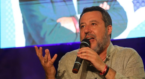 Un Ponte Intitolato a Berlusconi? La Proposta di Salvini 41 ponte sullo stretto