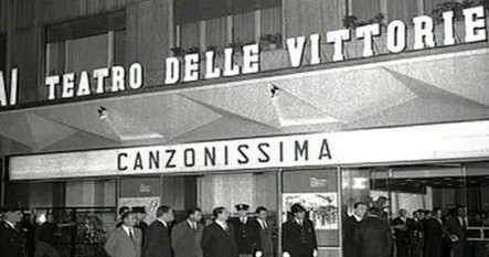 L'Ultimo Saluto a Pippo Baudo: La Camera Ardente al Teatro delle Vittorie e i Funerali il 20 Agosto 42 teatro delle vittorie