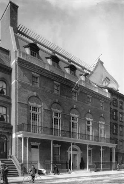 Il circolo delle donne di Manhattan: Un Romanzo sulle Pioniere del Femminismo Americano 48 the colony club 1
