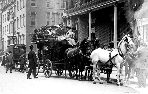 Il circolo delle donne di Manhattan: Un Romanzo sulle Pioniere del Femminismo Americano 51 the colony club la carrozza