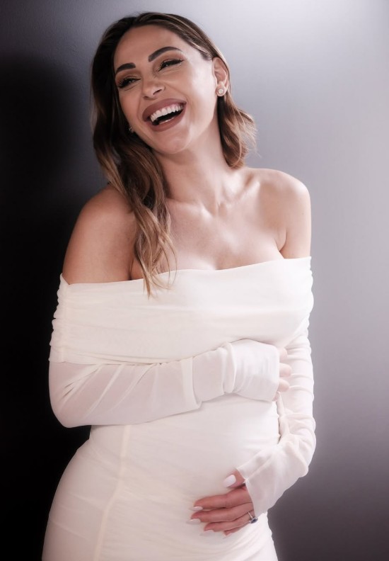 Anna Tatangelo Incinta Ospite a Verissimo 45 anna tatangelo