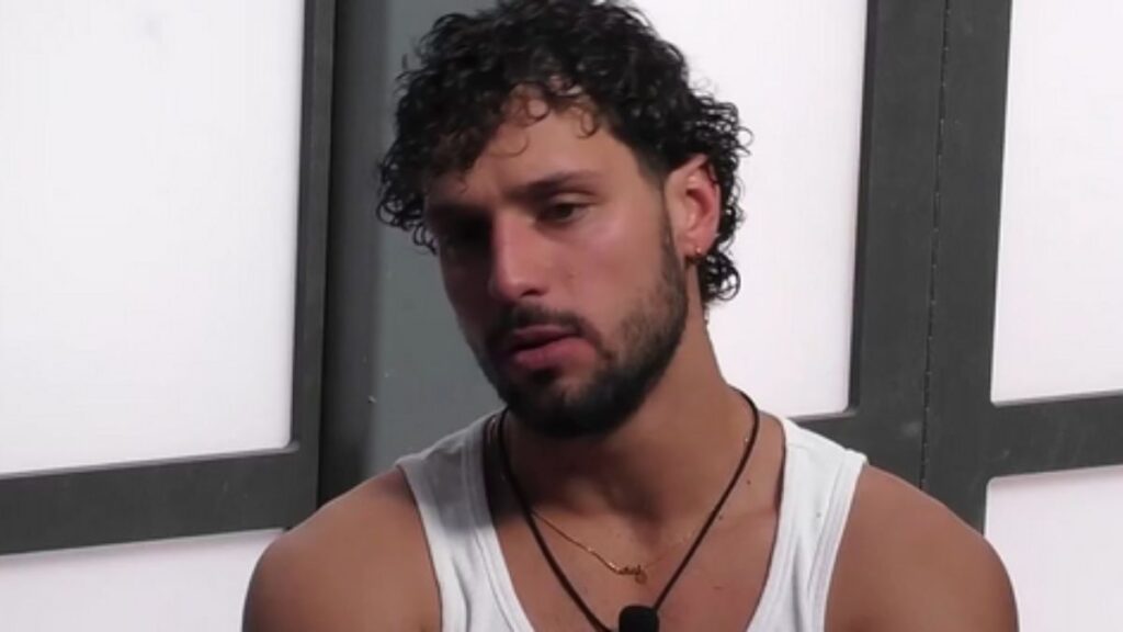 Mattia Scudieri: Chi è il Nuovo Concorrente del Grande Fratello di Simona Ventura 42 mattia scudieri grande fratello 2025