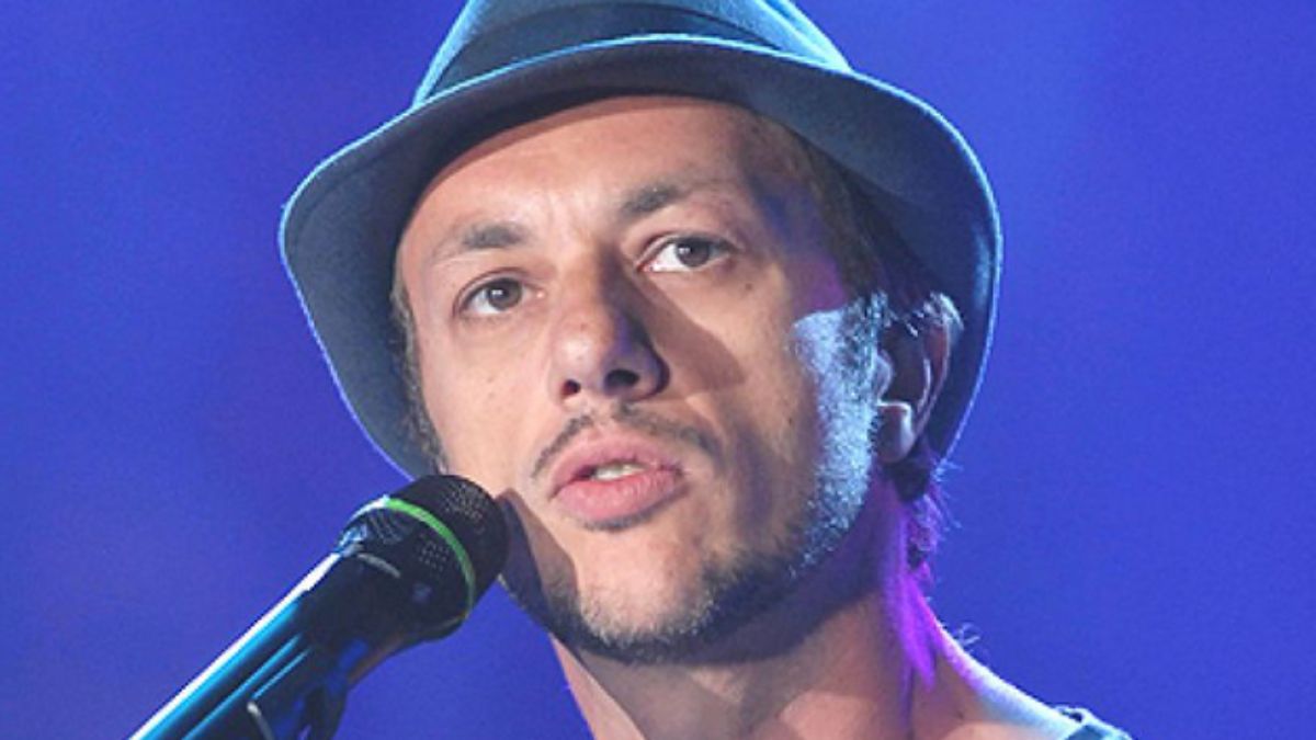 Neffa: Biografia e Carriera, Dal Pioniere dell’Hip Hop al Re del Soul Italiano
