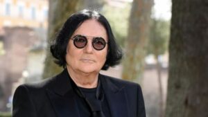 🌟 Il “Colpaccio” di Milly Carlucci: Renato Zero Ballerino per una Notte a Ballando