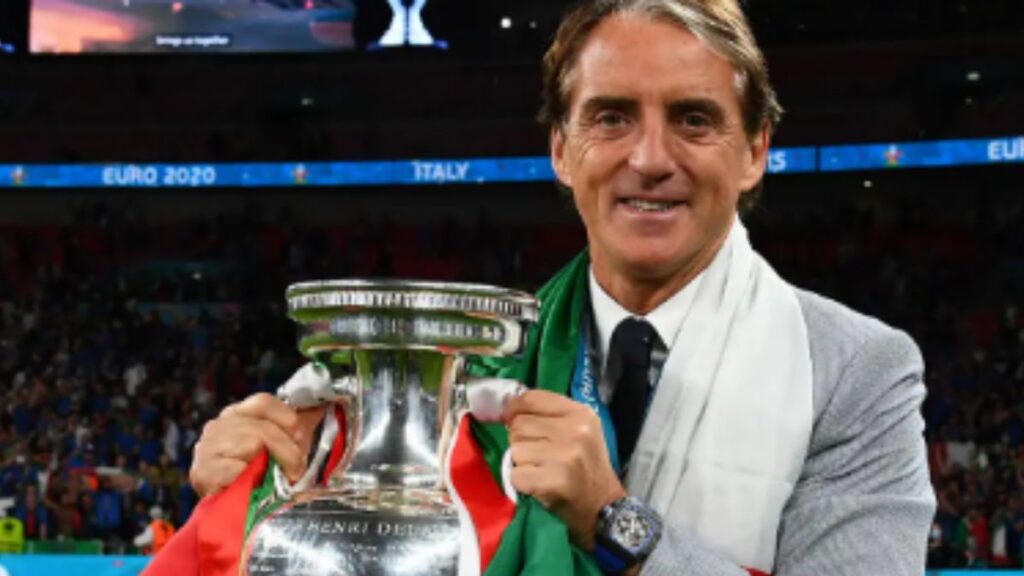 Roberto Mancini alla vittoria negli Europei