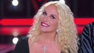 📊 Ascolti TV di Venerdì 21 Novembre 2025: The Voice Senior Domina la Prima Serata